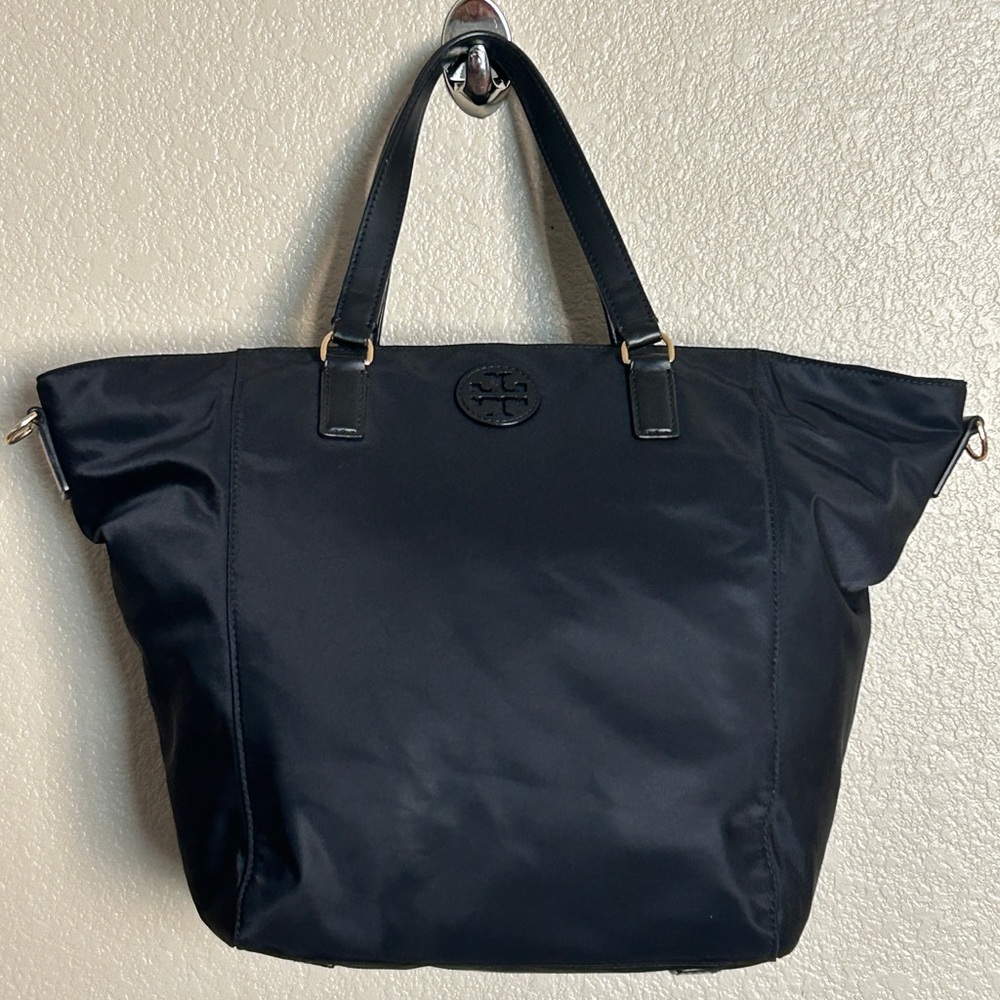 Tory Burch Black Nylon Tote Bag size. M
